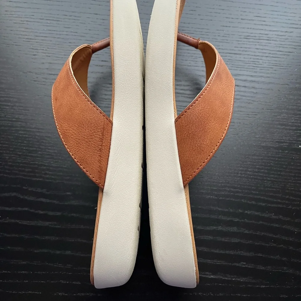 b.o.c. Women’s sandals size 11 - Picture 5 of 6